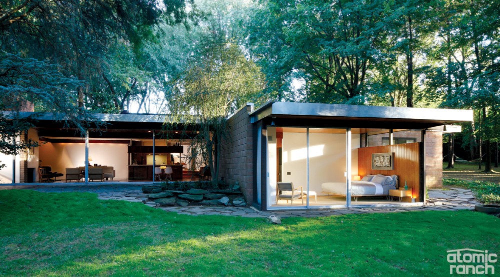 MCM House Tour: Philadelphia Neutra in the Woods