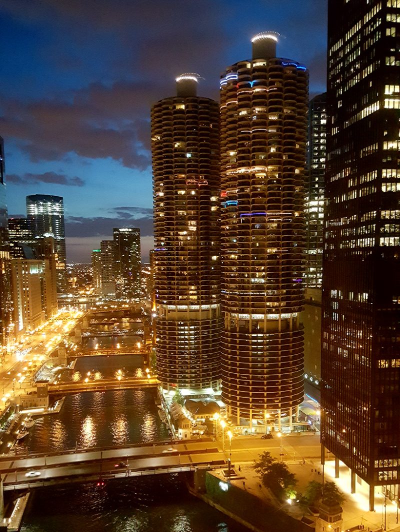 Marina City Bertrand Goldberg's "Corncob Towers" of Chicago