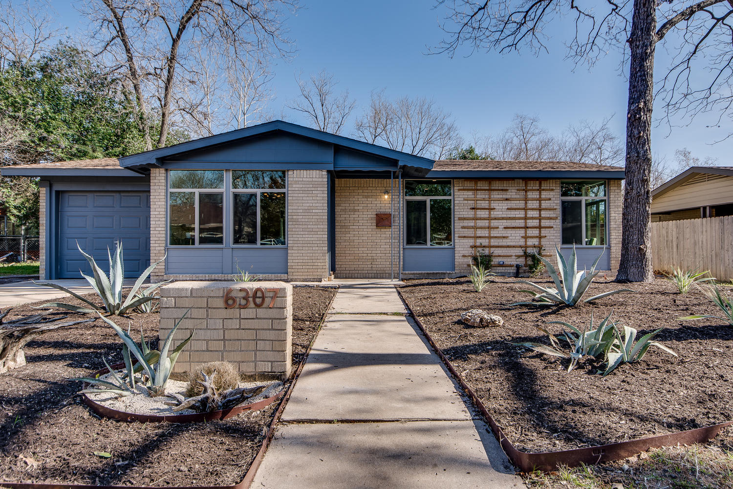 Meet Peggy Blue A 1950s Tract House Renovation Home