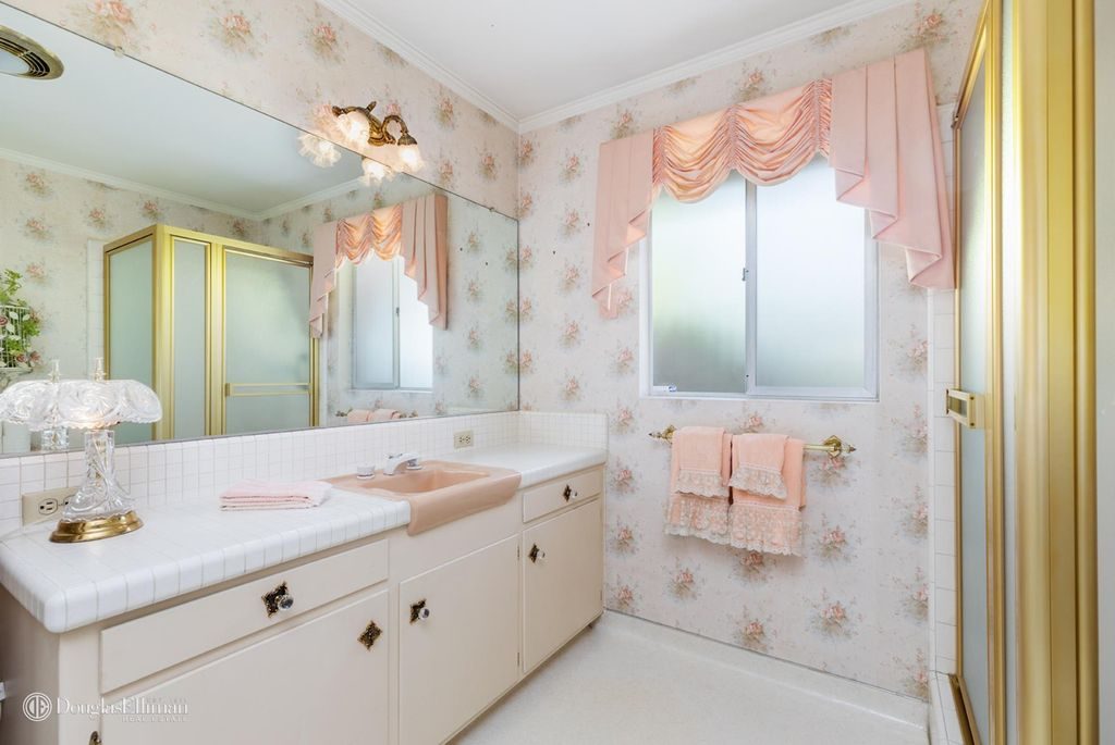 Brady Bunch house for sale Atomic Ranch