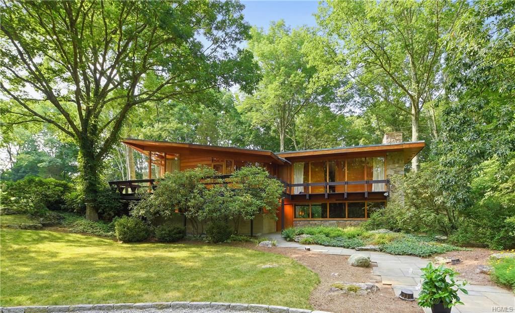 House Hunting? Moby is Selling His Home for Charity - Atomic Ranch