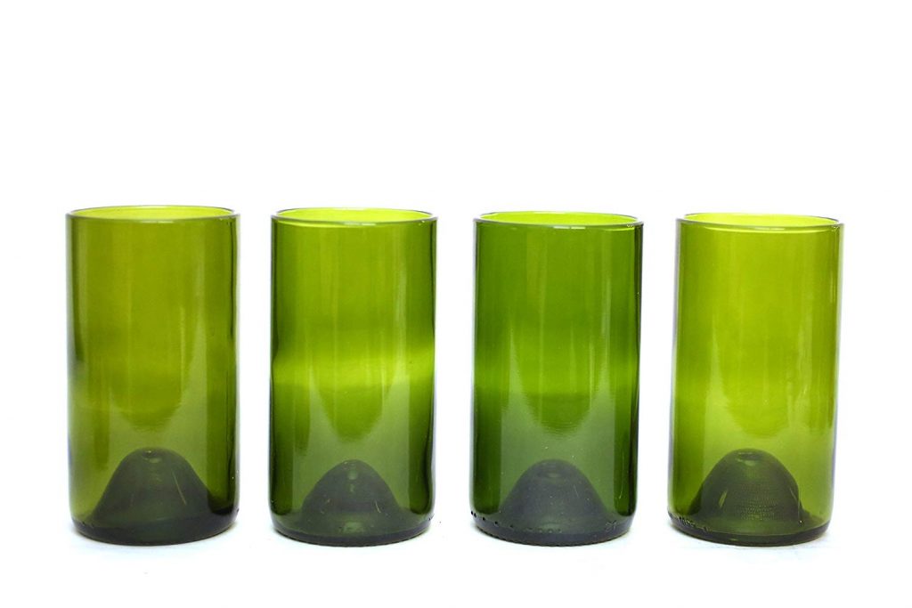 Plates, napkins, extra chairs-oh my! Hosting for the holidays just got easier thanks to Amazon Prime. We scouted out the Mid Century Modern staples that will make you look like a holiday hosting pro. Atomic Ranch