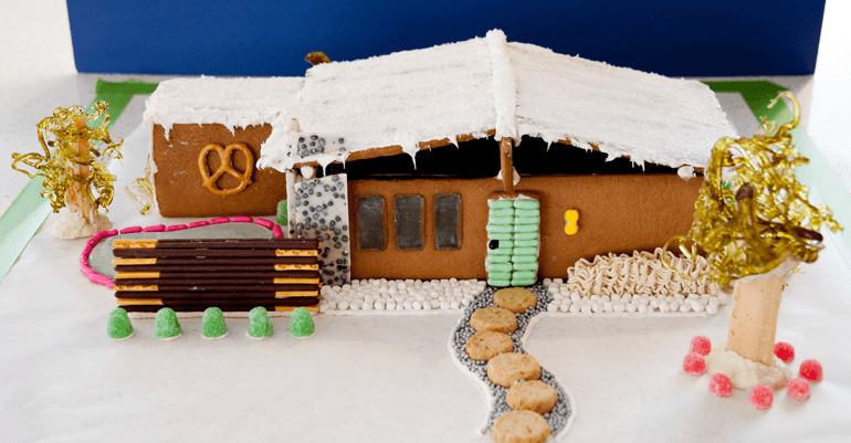 Gingerbread houses are holiday staples, but you've never seen them quite like this. Meet the gingerbread house of a true mid century enthusiast. Atomic Ranch