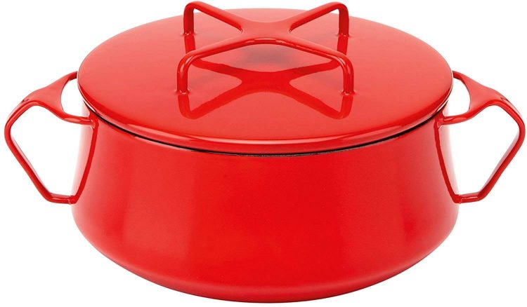 A kitchen and dining red chili pot.