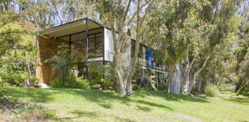 The Eames House: Accessibility and Flexibility - Atomic Ranch