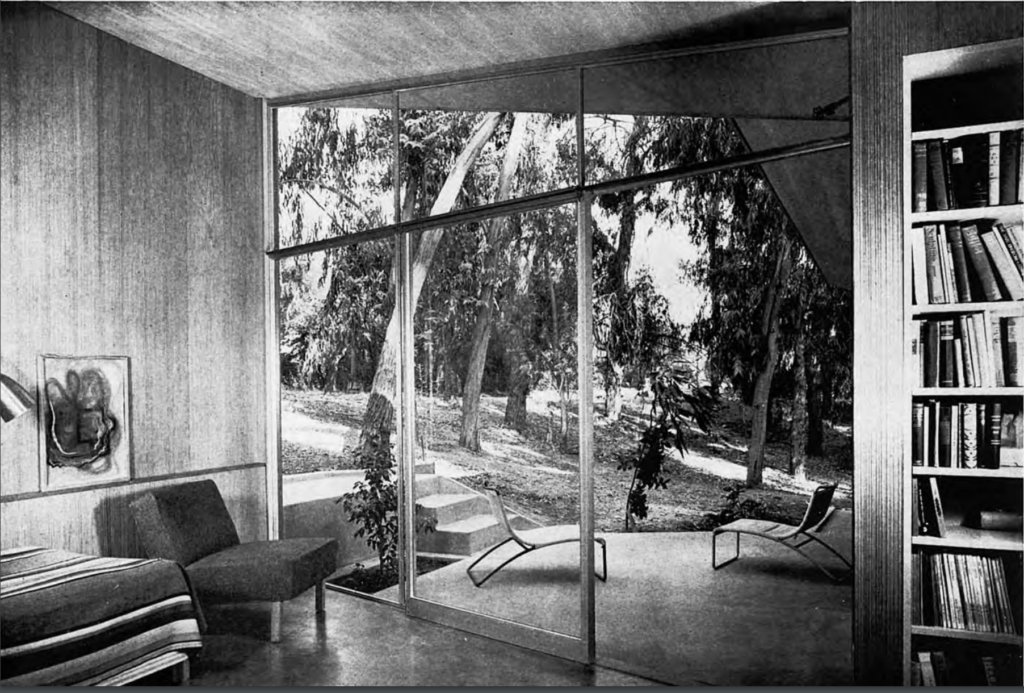 Case Study House #10: A Sloped Site Provides Design Inspiration