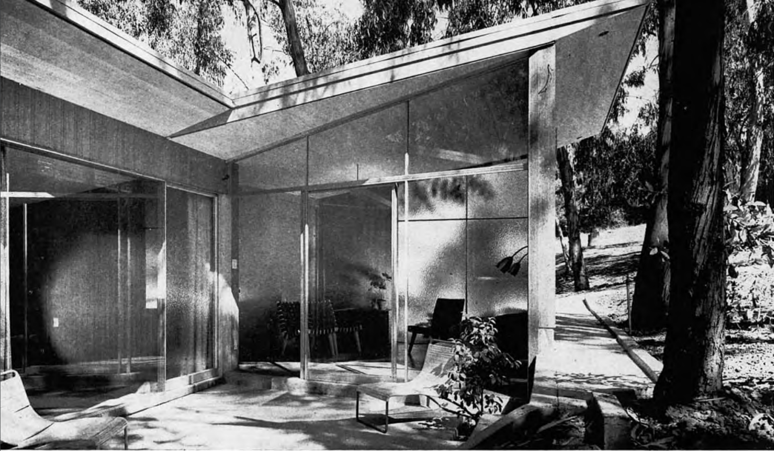 Case Study House 10 A Sloped Site Provides Design Inspiration