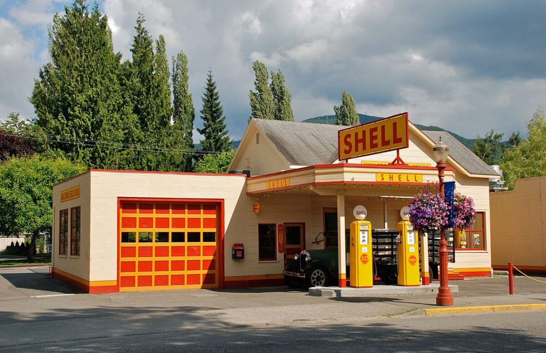 A Road Trip in Time Pacific Northwest MCM Gas Stations Atomic Ranch