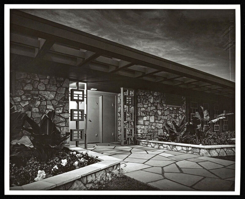 Lucille Ball and Desi Arnaz in Thunderbird Country Club - Atomic Ranch