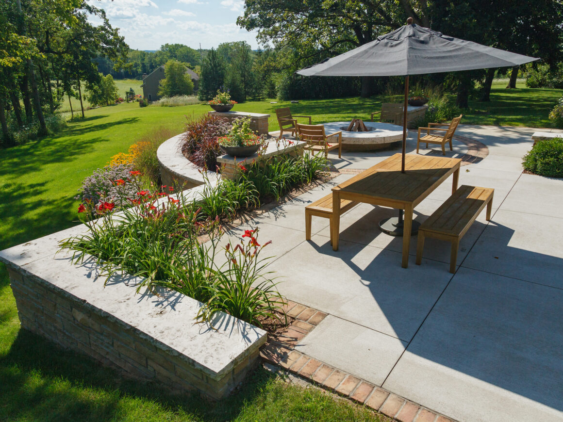 What is a Mid Century Rambler House? Home