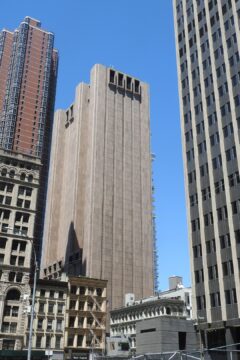 33 Thomas Street: A Sleek Brutalist Habitat for Machines - Atomic Ranch