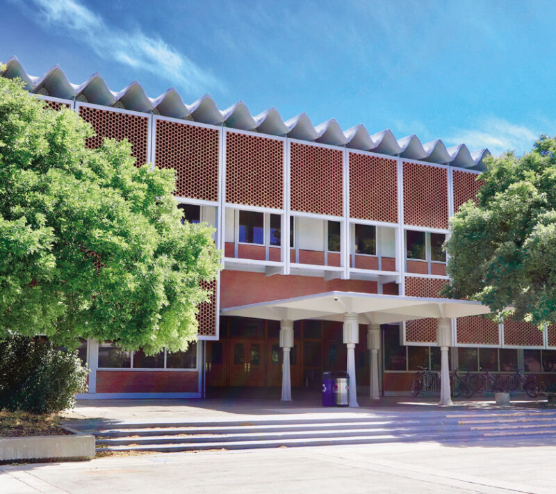 Mod Traveling Through Washington Atomic Ranch