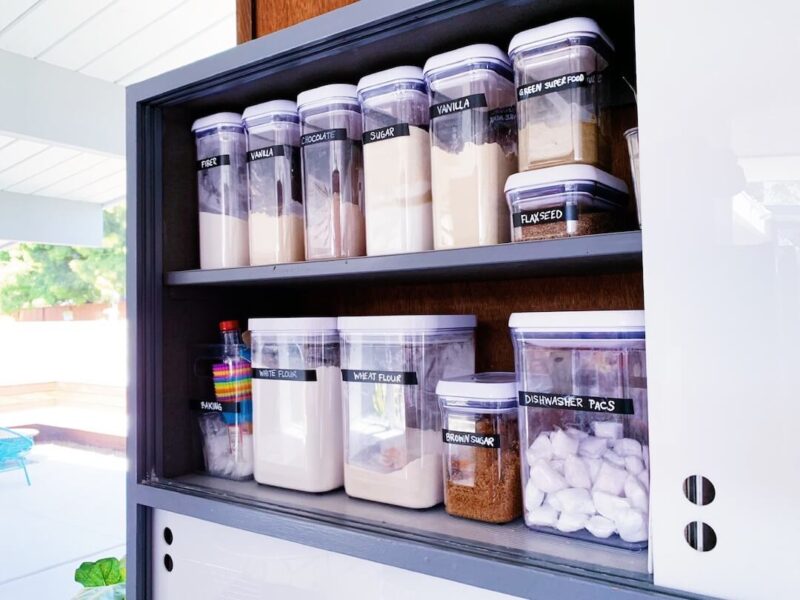 Organizing the Pantry with Tupperware