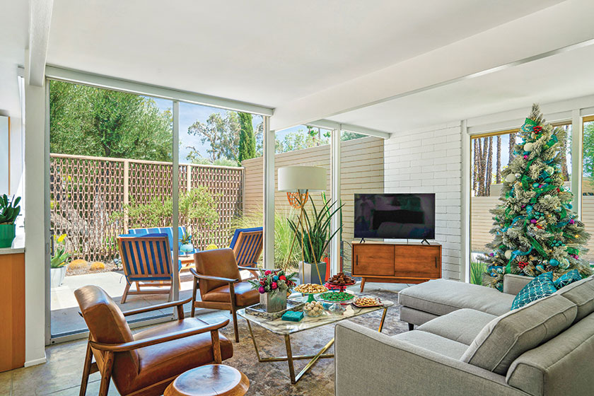Desert Wonderland: Holiday Decor for a Palm Springs Home - Atomic