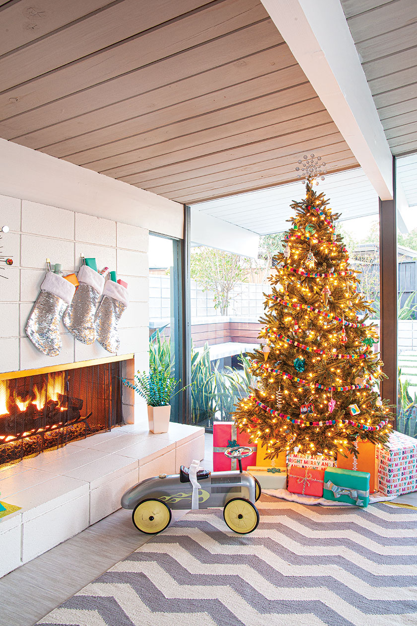 Merry, Minimal & Modern - Atomic Ranch