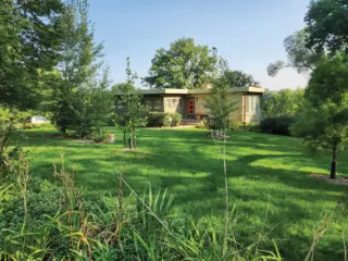 2024 curb appeal contest winner home in Omaha Nebraska