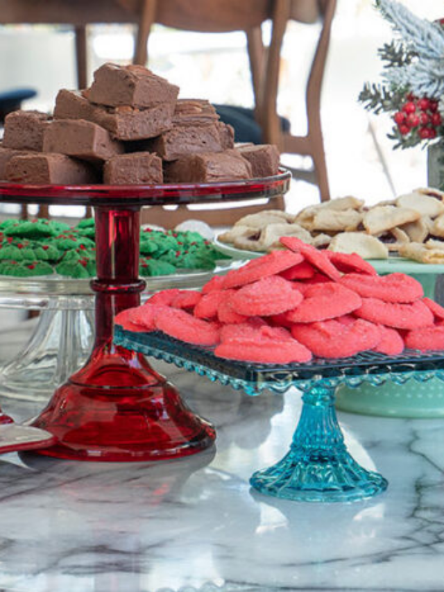 Holiday Cookies Fit for an MCM Home