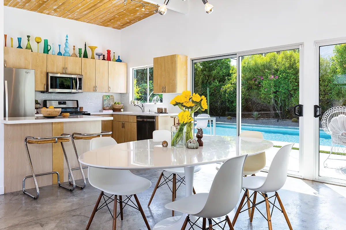 Tips for buying and selling property in Palm Springs