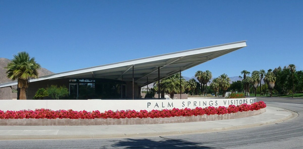 The Palm Springs Visitor Center: An Unforgettable First Impression