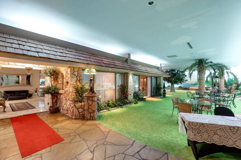 The Underground House in Las Vegas - Atomic Ranch