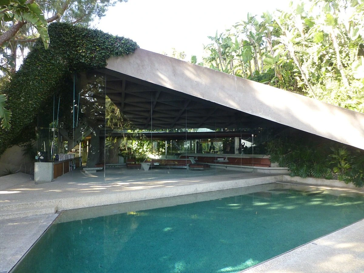 The Sheats-Goldstein Residence: Organic Design Meets Hollywood Glam