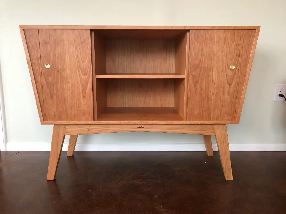 Oregon Craftsmanship meets Mid-Century Modern Furniture